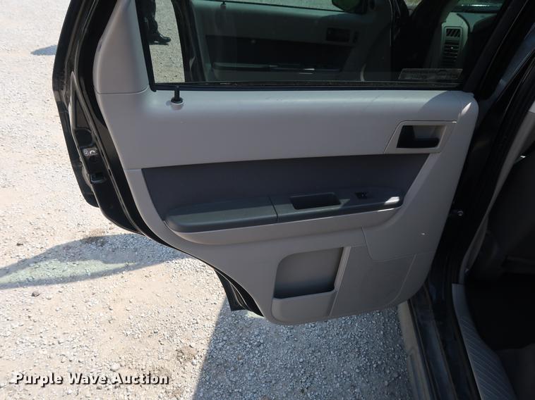 image for item EP9416 2009 Ford Escape Hybrid SUV