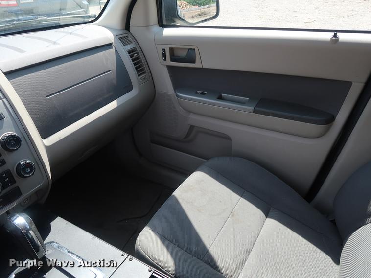 image for item EP9416 2009 Ford Escape Hybrid SUV