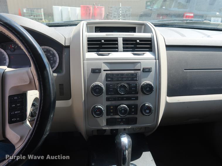 image for item EP9416 2009 Ford Escape Hybrid SUV