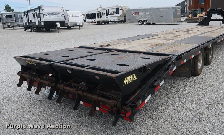 image for item EP9419 2016 Big Tex 25GNHD equipment trailer