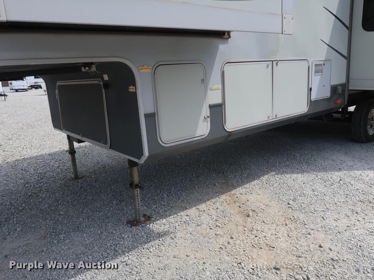 image for item EP9422 2009 Open Range camper