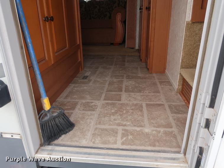 image for item EP9422 2009 Open Range camper