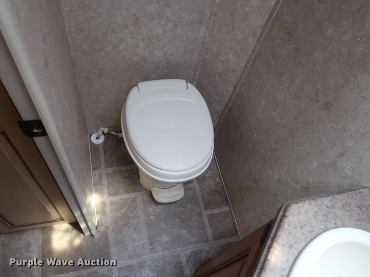 image for item EP9422 2009 Open Range camper