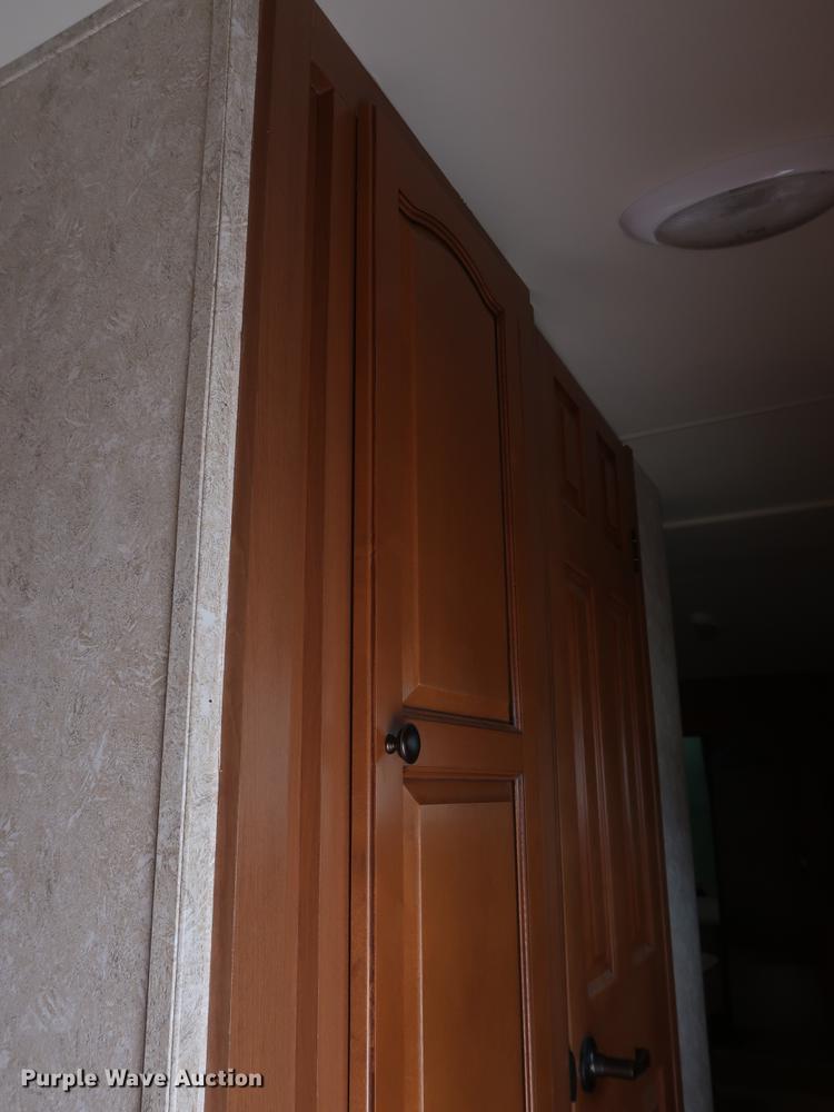 image for item EP9422 2009 Open Range camper