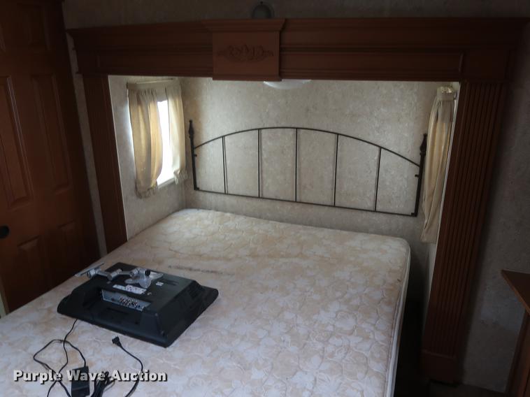 image for item EP9422 2009 Open Range camper