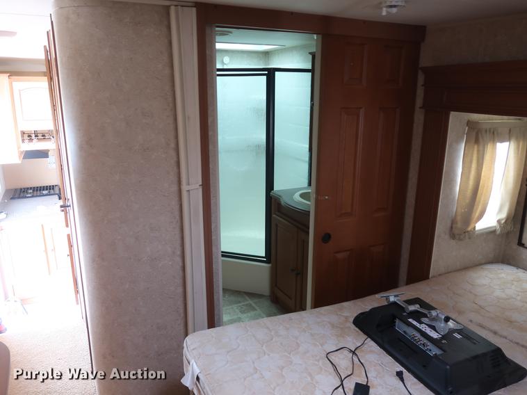 image for item EP9422 2009 Open Range camper