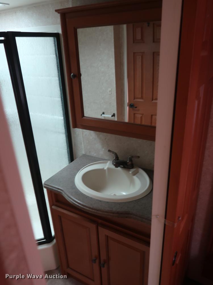 image for item EP9422 2009 Open Range camper