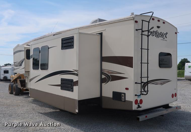 image for item EP9425 2015 Cedar Creek Silverback camper