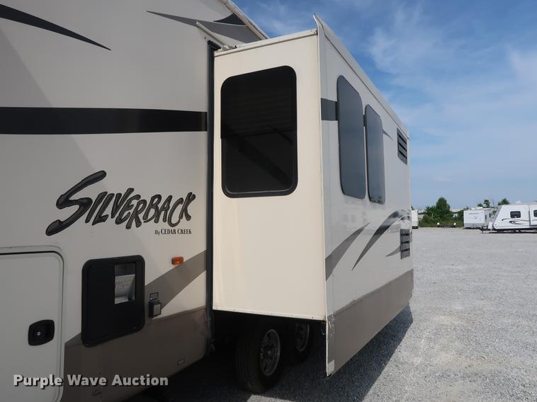 image for item EP9425 2015 Cedar Creek Silverback camper