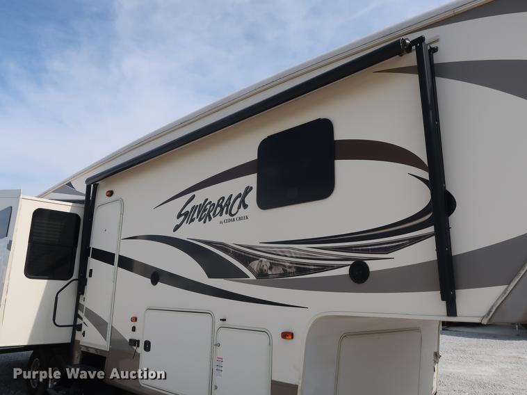 image for item EP9425 2015 Cedar Creek Silverback camper