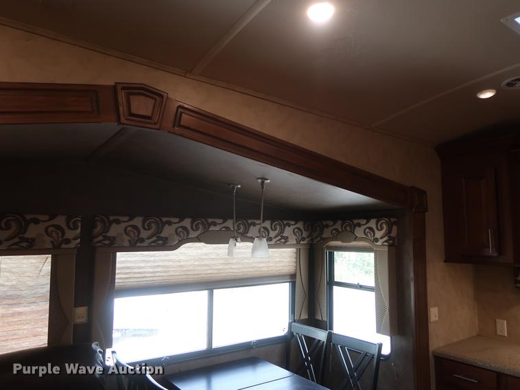 image for item EP9425 2015 Cedar Creek Silverback camper