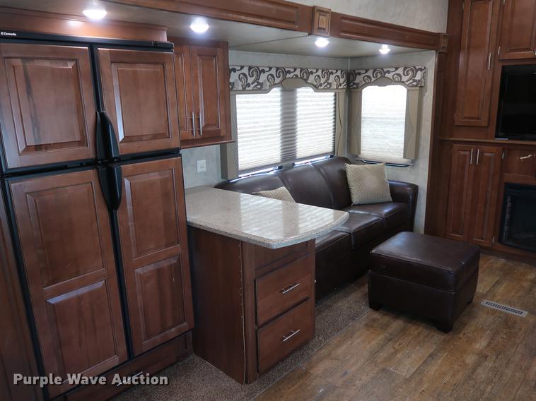 image for item EP9425 2015 Cedar Creek Silverback camper