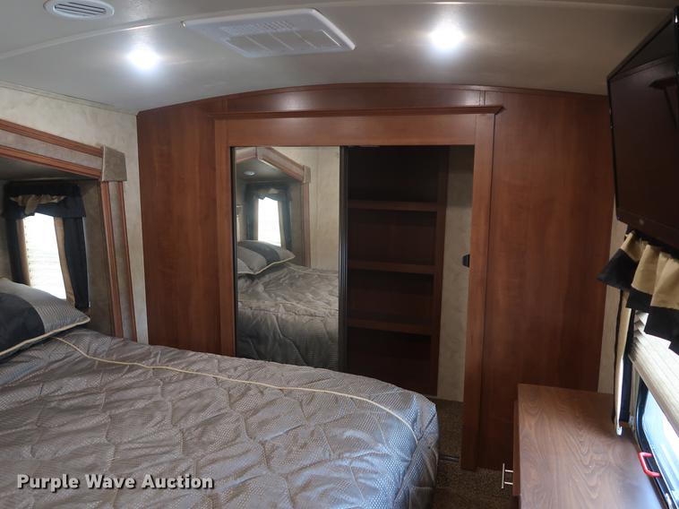 image for item EP9425 2015 Cedar Creek Silverback camper