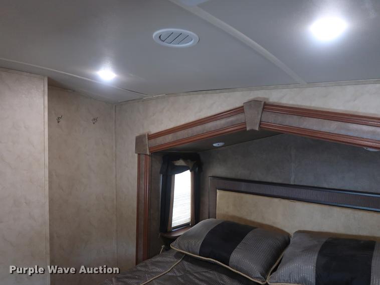 image for item EP9425 2015 Cedar Creek Silverback camper