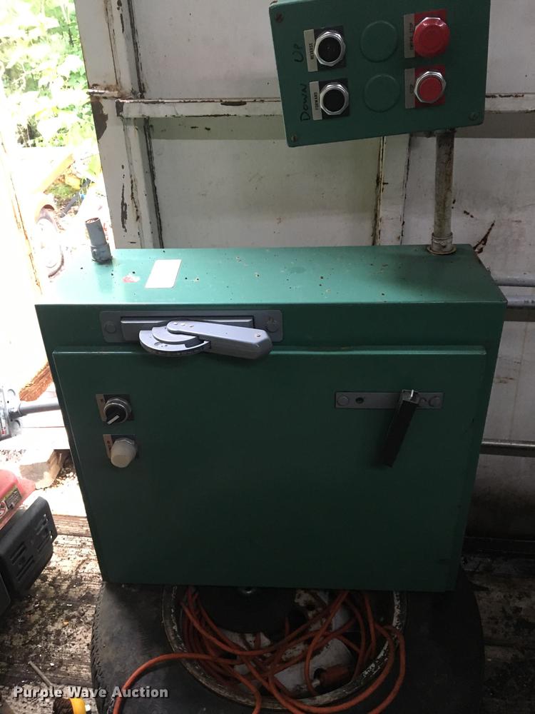 image for item EP9432 Roach conveyor