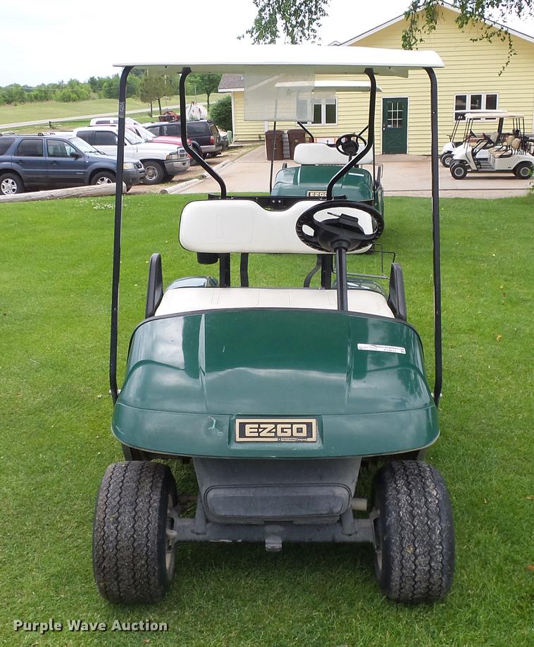 image for item ET9677 Ez-go golf cart