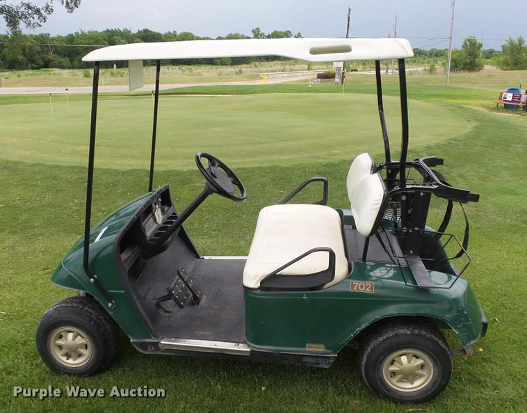 image for item ET9677 Ez-go golf cart