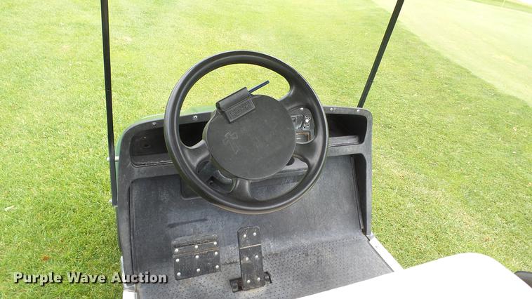 image for item ET9677 Ez-go golf cart