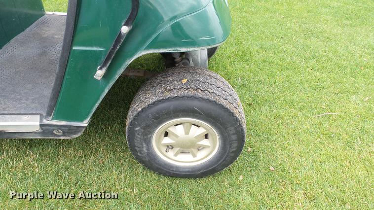 image for item ET9677 Ez-go golf cart