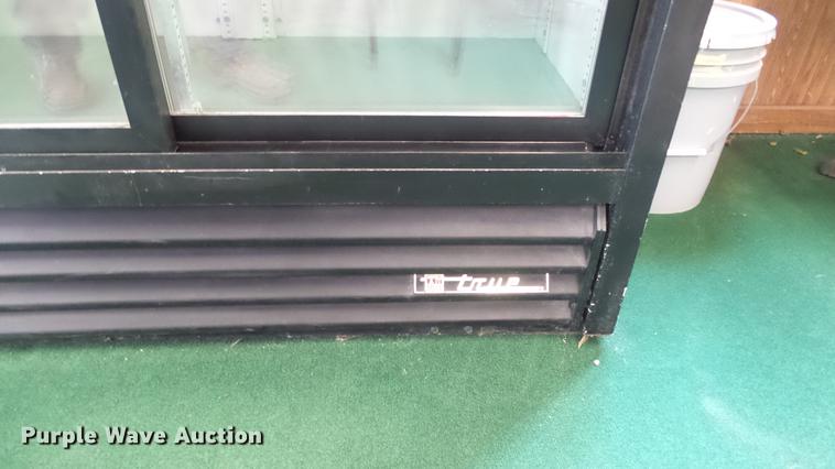 image for item ET9680 (2) coolers