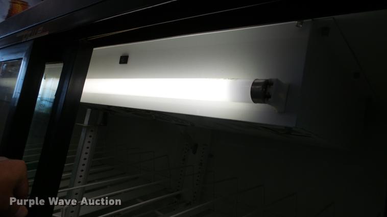 image for item ET9680 (2) coolers