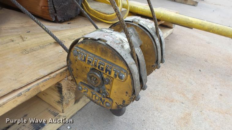 image for item ET9684 Wright wire rope hoist