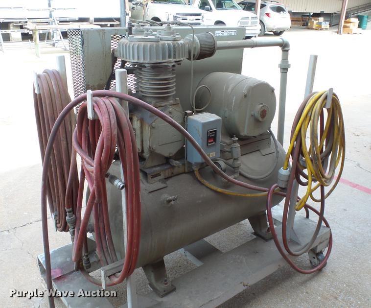 image for item ET9686 Gardner Denver air compressor