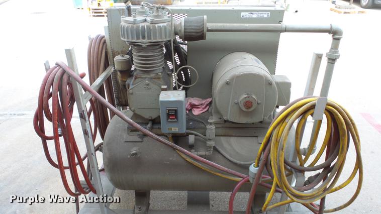 image for item ET9686 Gardner Denver air compressor
