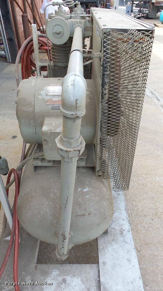 image for item ET9686 Gardner Denver air compressor