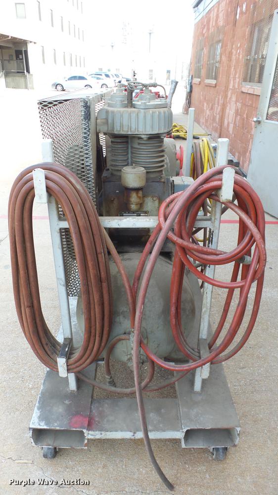 image for item ET9686 Gardner Denver air compressor