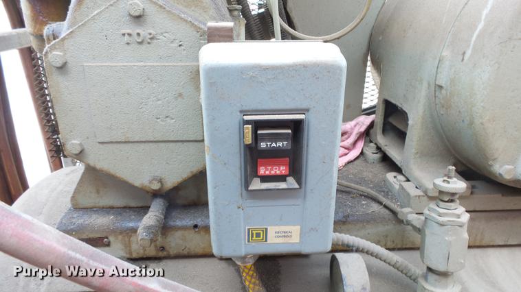 image for item ET9686 Gardner Denver air compressor