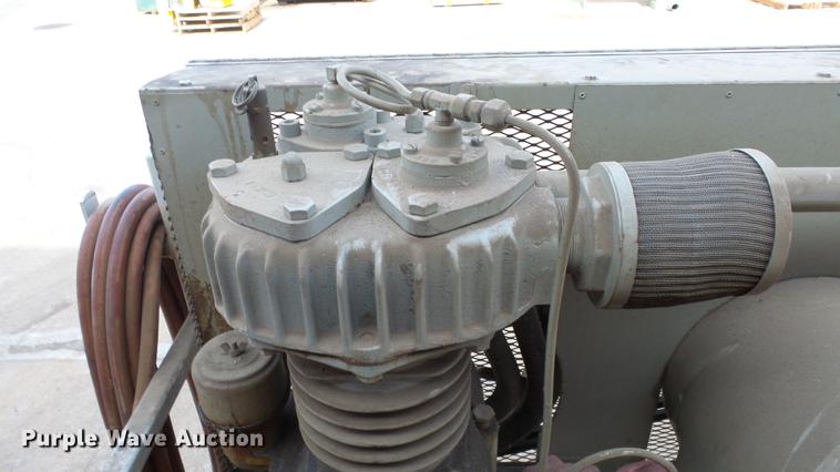 image for item ET9686 Gardner Denver air compressor