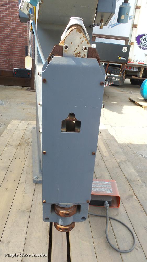 image for item ET9689 Erco 1002 punching and riveting machine