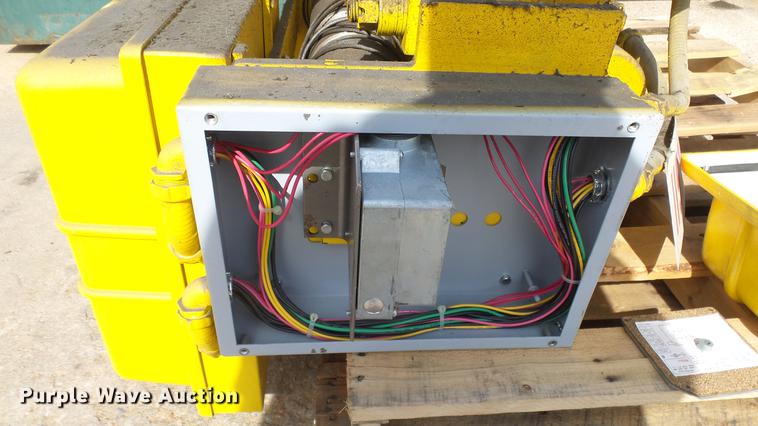 image for item ET9692 Wright wire rope hoist