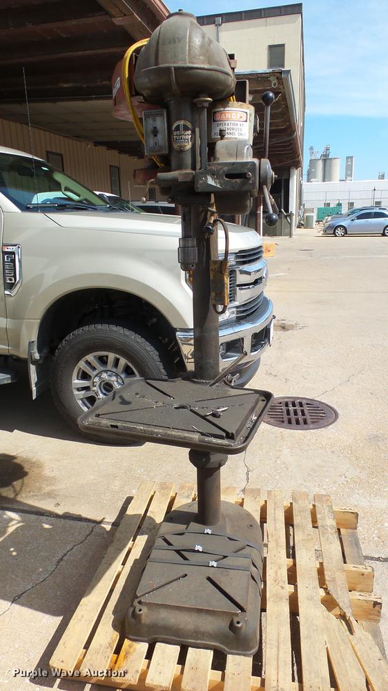 image for item ET9694 Walker-Turner drill press
