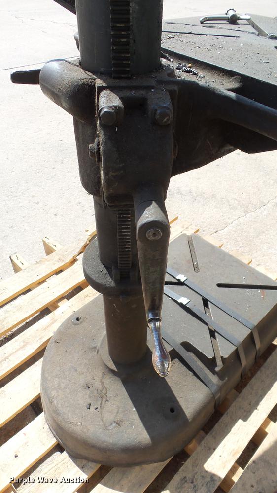 image for item ET9694 Walker-Turner drill press