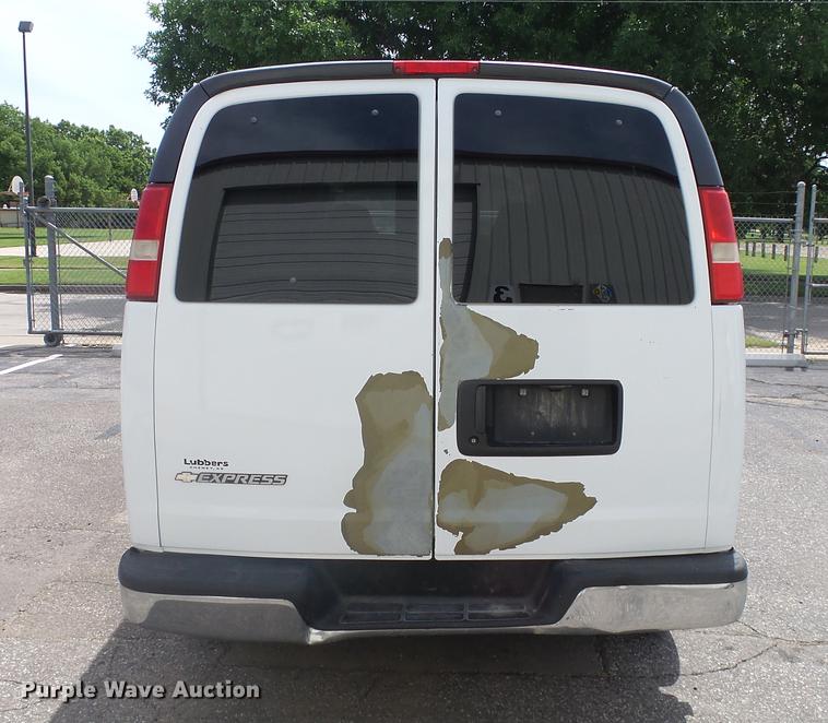 image for item EZ9440 2008 Chevrolet Express 3500 Extended van