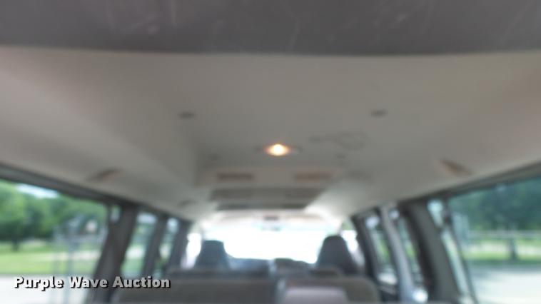 image for item EZ9440 2008 Chevrolet Express 3500 Extended van