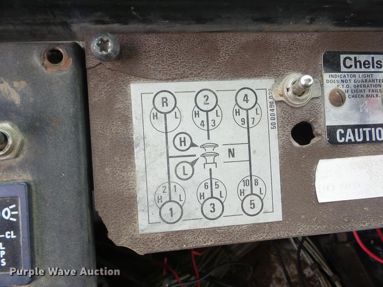 image for item J8505 1990 Mack service truck