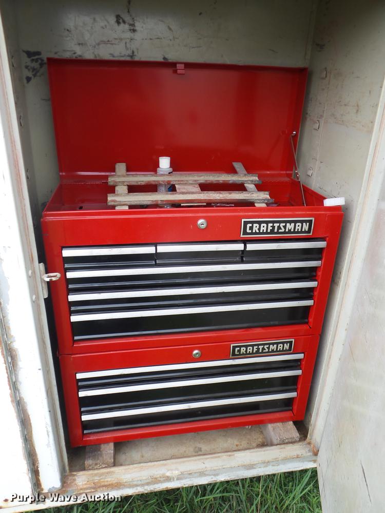 image for item J8505 1990 Mack service truck