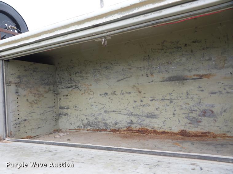 image for item J8505 1990 Mack service truck