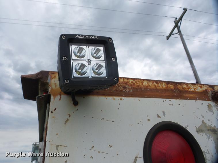 image for item J8505 1990 Mack service truck