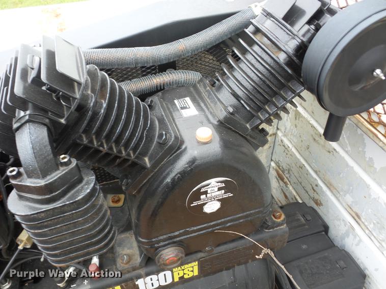 image for item J8505 1990 Mack service truck