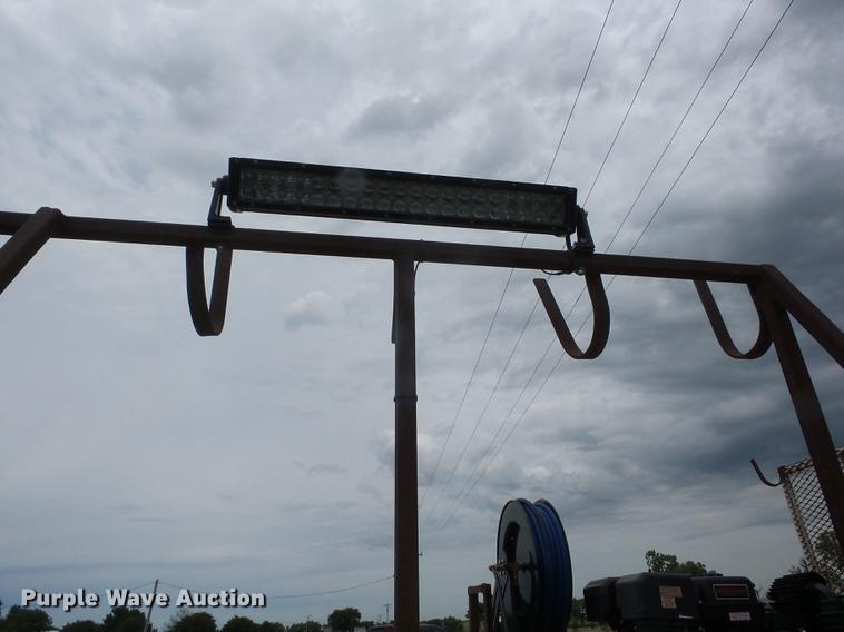 image for item J8505 1990 Mack service truck