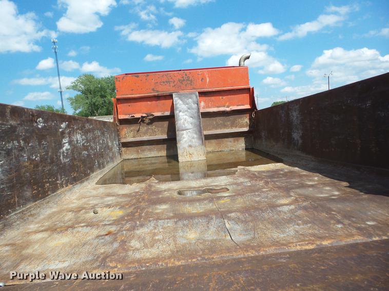 image for item J8507 1989 Ford L8000 dump truck