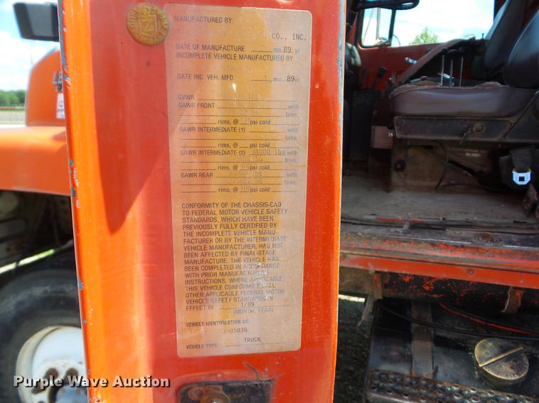 image for item J8507 1989 Ford L8000 dump truck