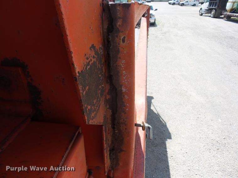 image for item J8507 1989 Ford L8000 dump truck