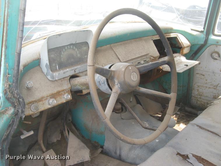 image for item L2346 1963 International 130 series feed truck