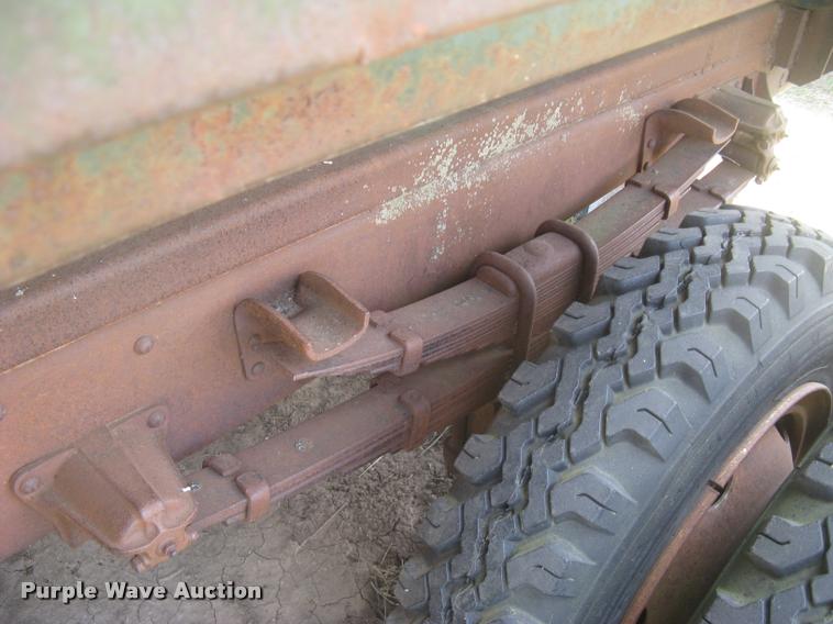 image for item L2346 1963 International 130 series feed truck