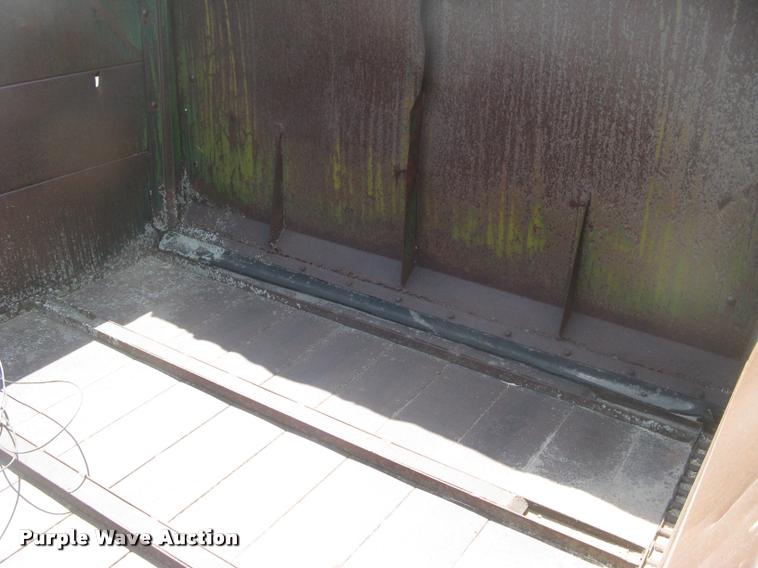 image for item L2346 1963 International 130 series feed truck